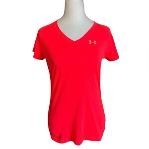 Under Armour Shirt Womens XS Pink Short Sleeve V Neck Heatgear Semi Fitted